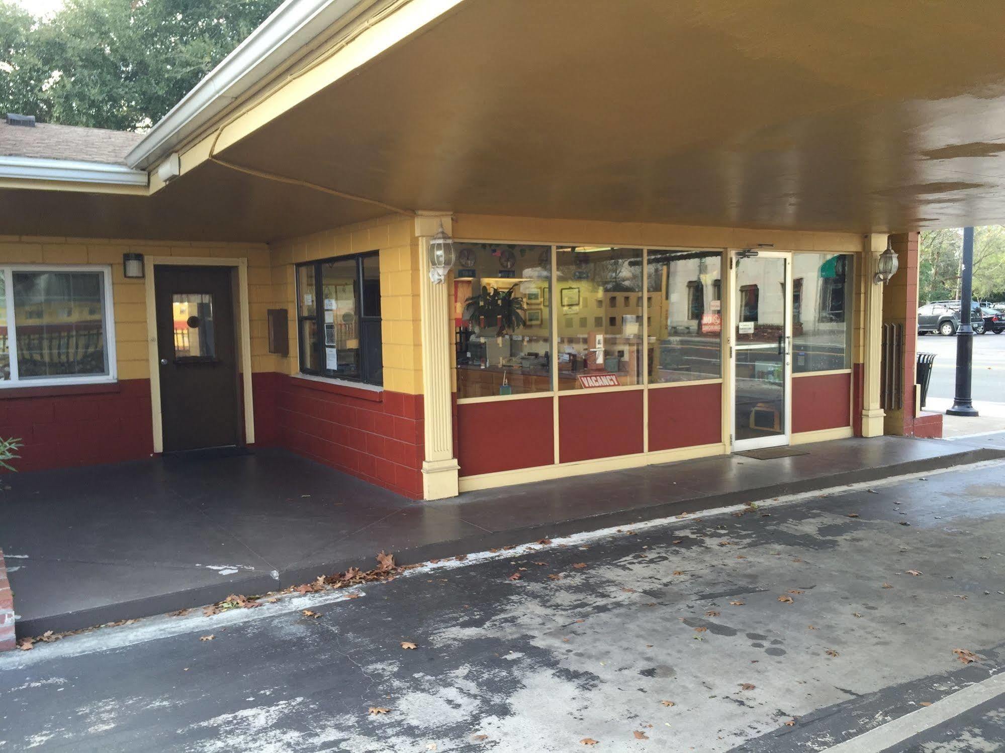 Gainesville Lodge Exterior foto